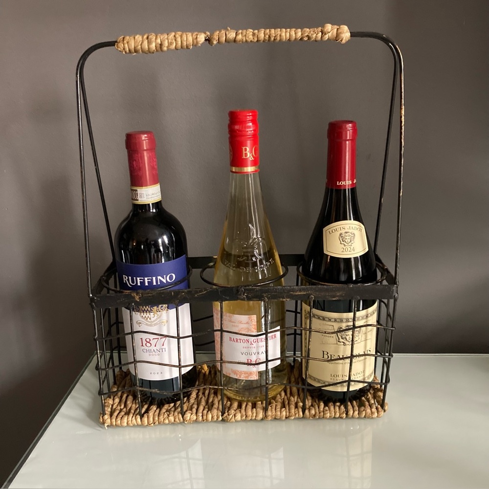 Rustic wicker & Metal Wine Bottle Holder Basket